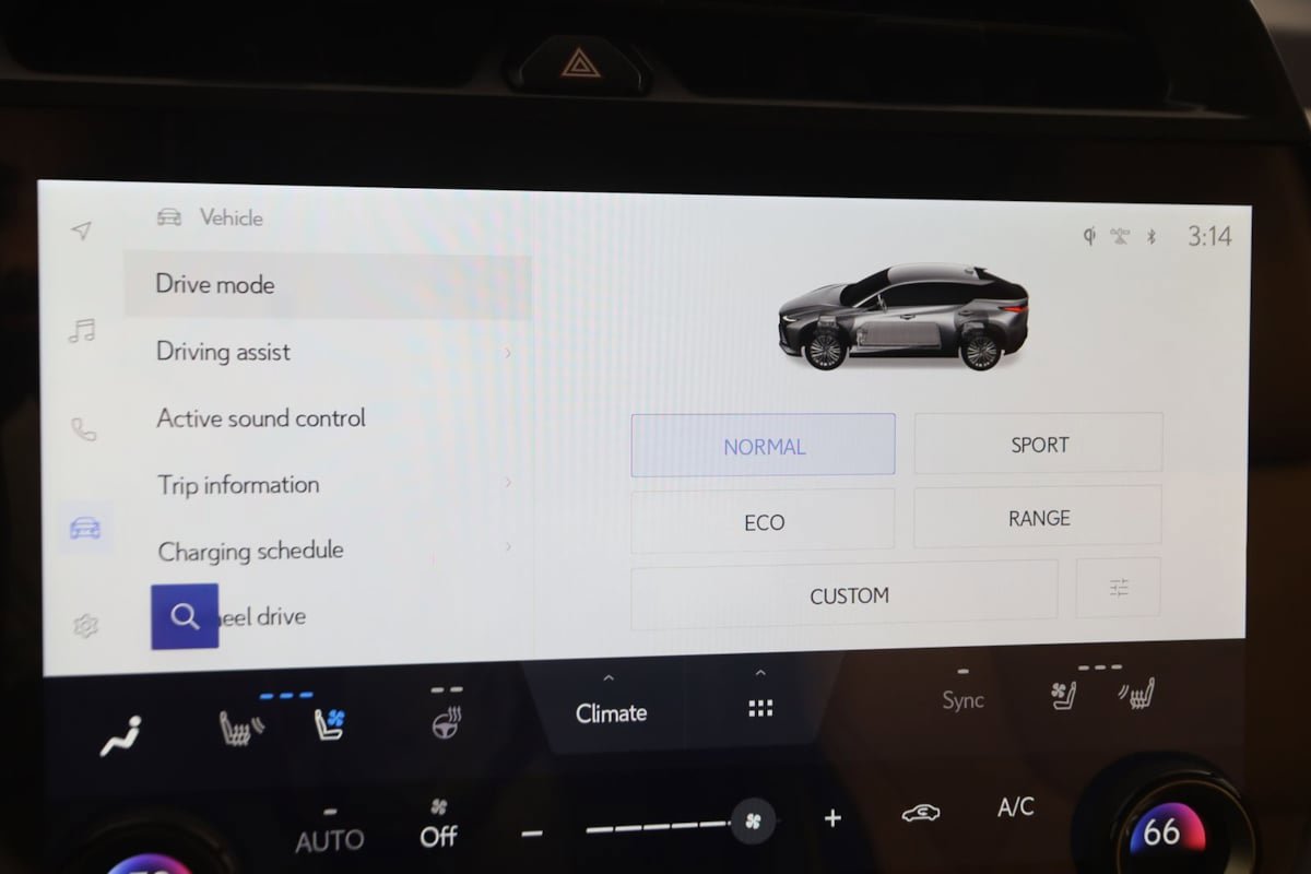 Used 2024 Lexus RZ 450e Premium w/ Technology Package AWD/4WD image 35