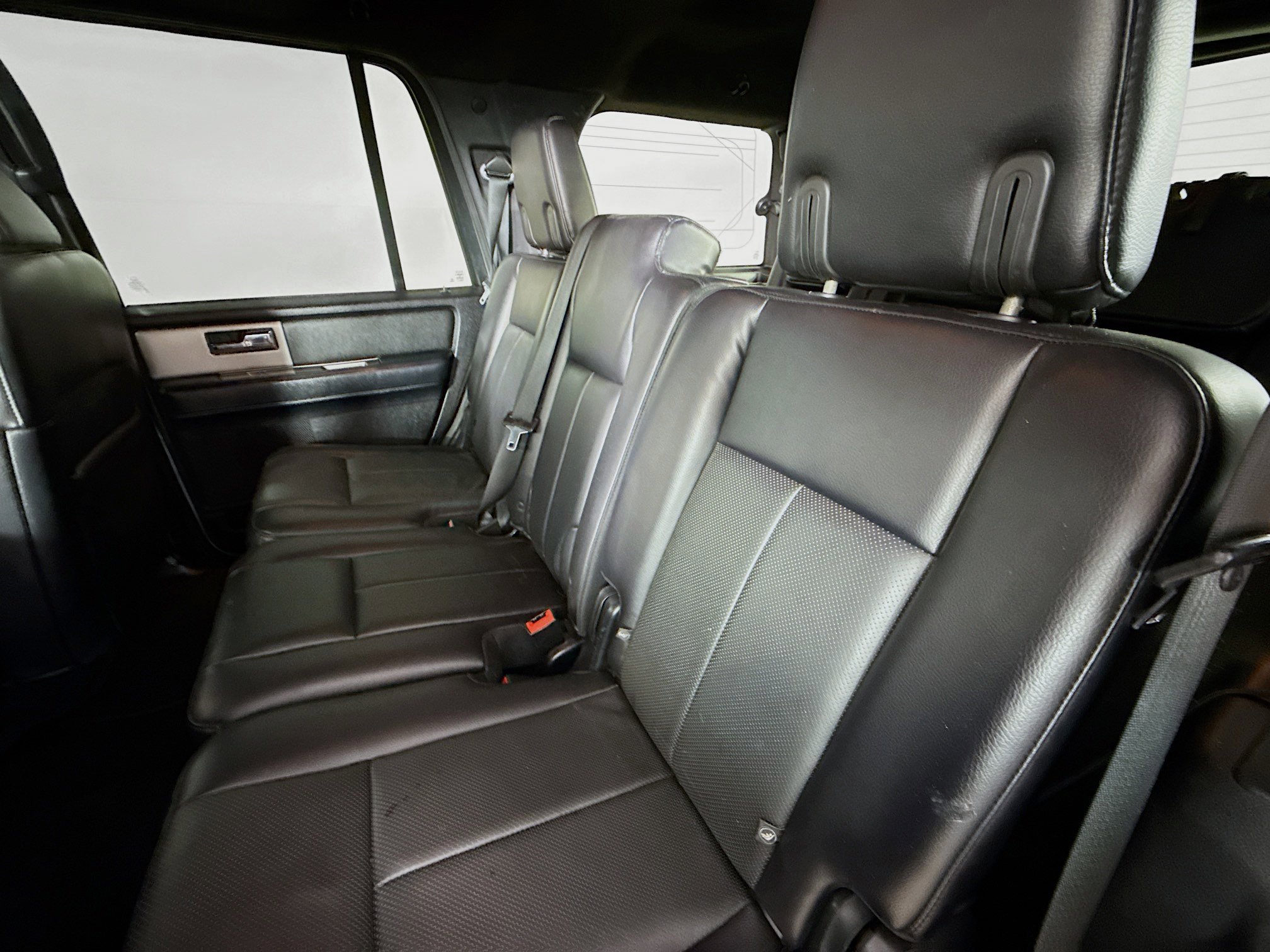 Used 2017 Ford Expedition XLT w/ Equipment Group 202A image 30