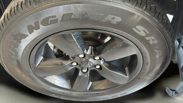 Used 2017 RAM 1500 Express w/ Black Ram 1500 Express Group image 17