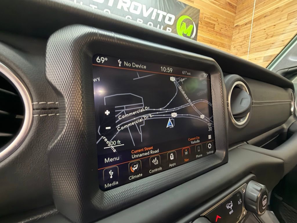 Used 2023 Jeep Wrangler Unlimited Sahara w/ Cold Weather Group AWD/4WD image 21
