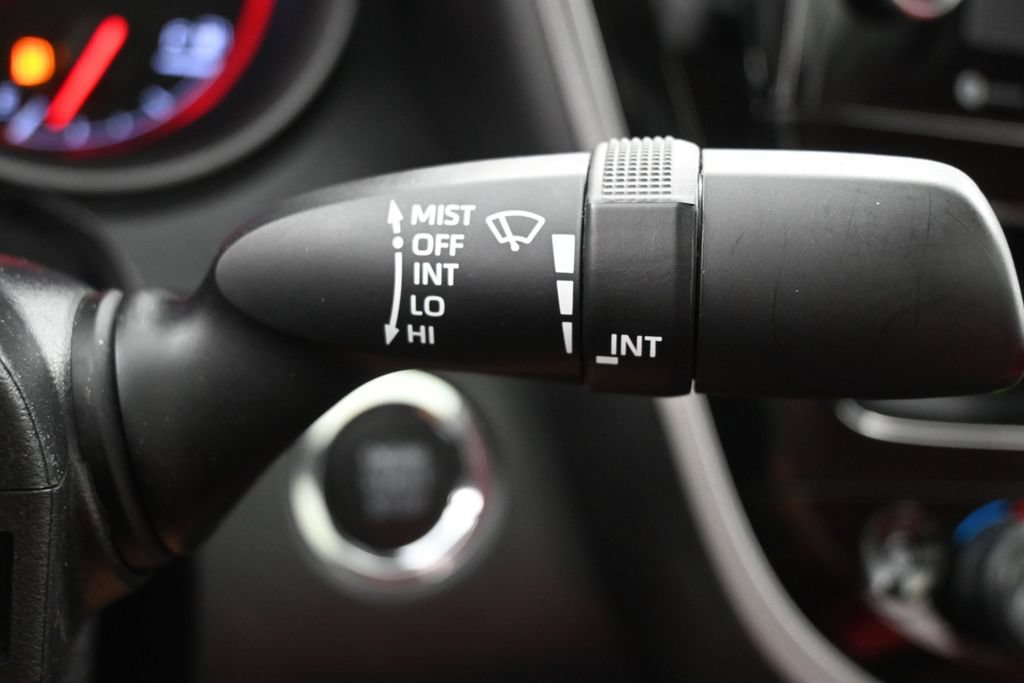 Used 2022 Toyota Camry XSE FWD image 22