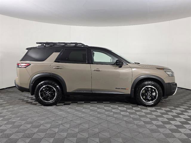 Used 2025 Nissan Pathfinder Rock Creek image 2