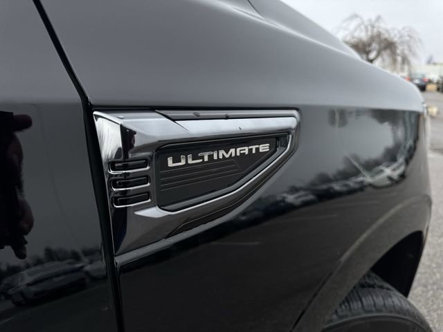 Certified 2025 GMC Yukon XL Denali Ultimate w/ LPO, Floor Liner Package AWD/4WD image 33
