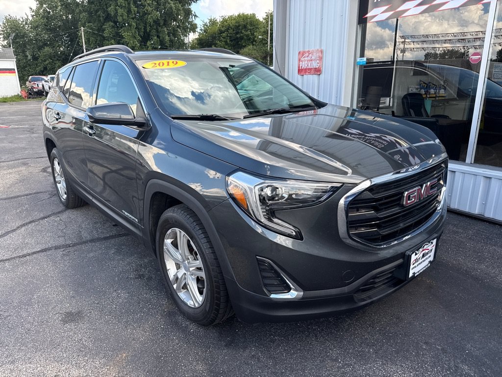 Used 2019 GMC Terrain SLE w/ Driver Convenience Package FWD image 1