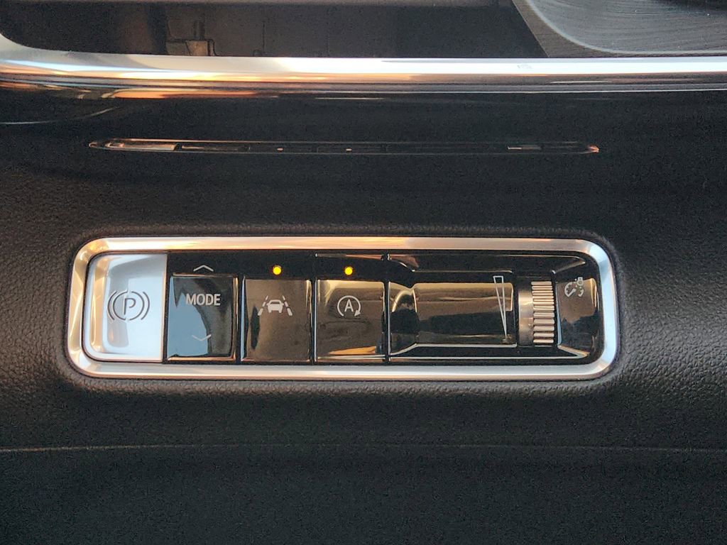 Used 2024 Buick Envision Preferred image 23