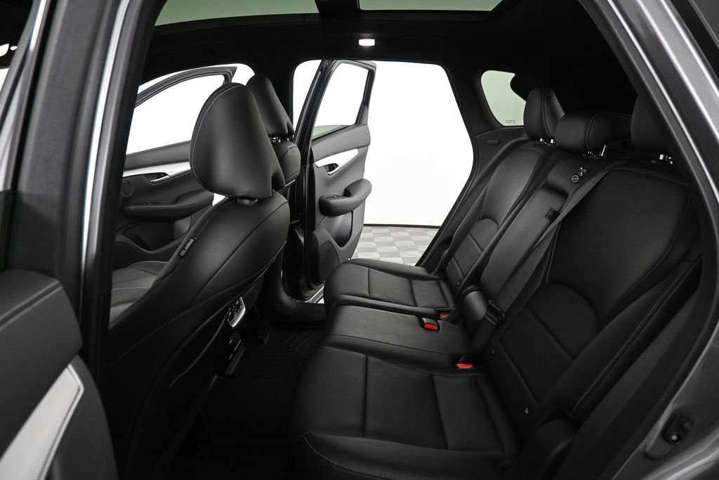 Used 2021 INFINITI QX50 Luxe w/ Appearance Package FWD image 18