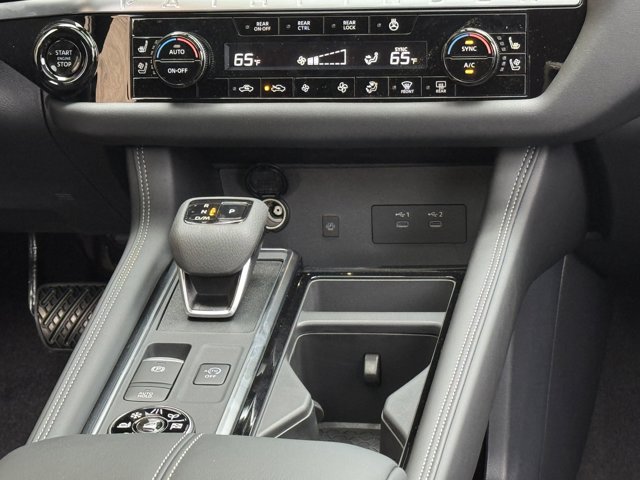 New 2026 Nissan Pathfinder Platinum AWD/4WD image 18