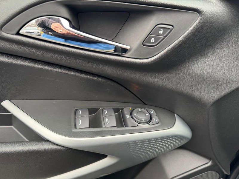 New 2026 Chevrolet Trax LS w/ LS Convenience Package image 34