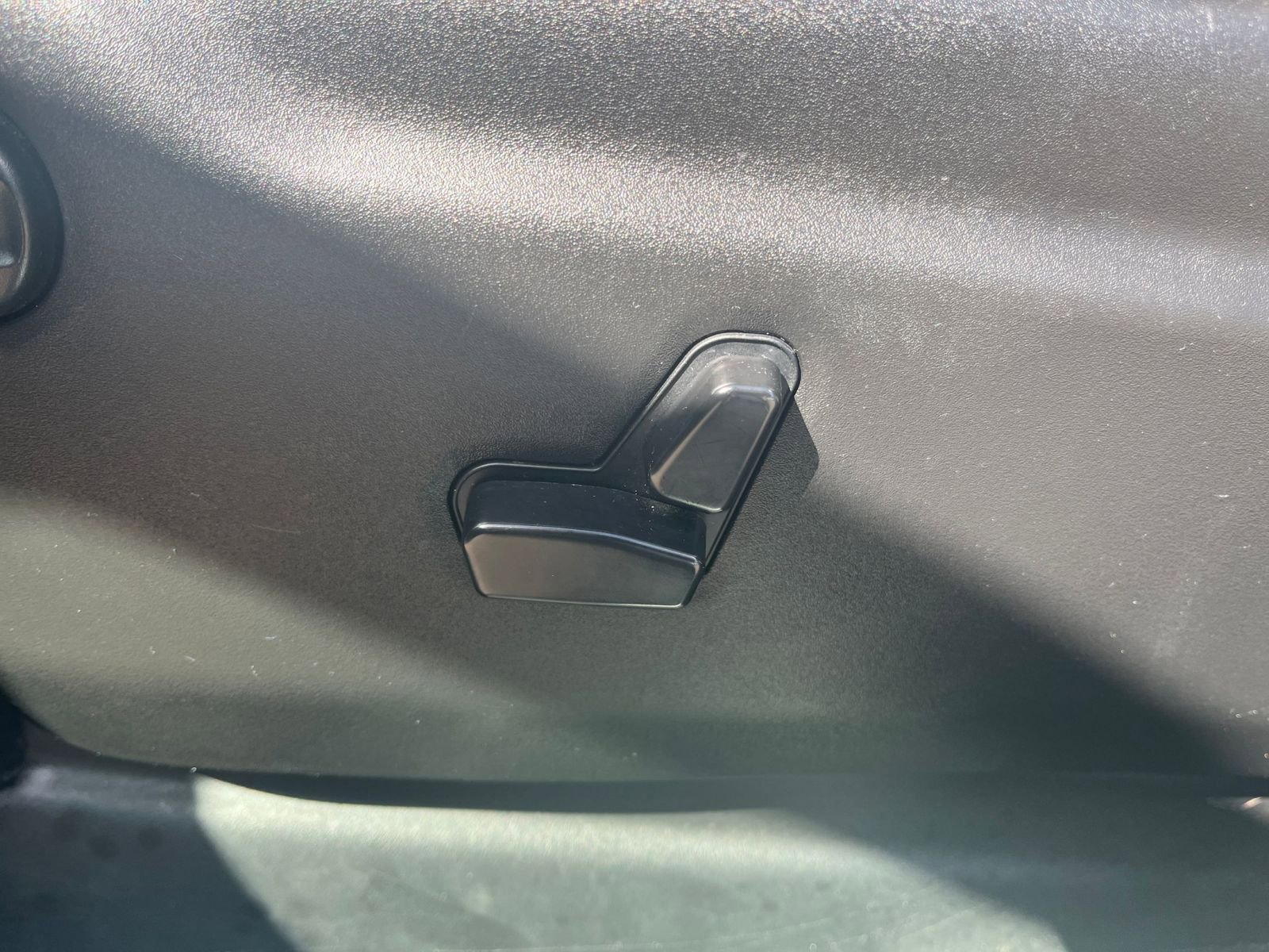 Used 2023 Dodge Durango GT image 31