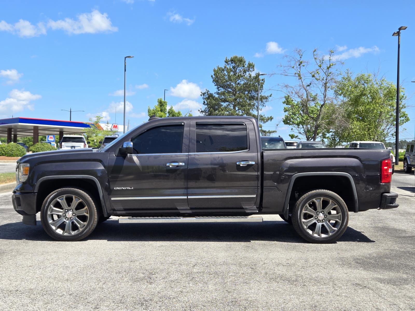 Used 2015 GMC Sierra 1500 Denali w/ Driver Alert Package image 12