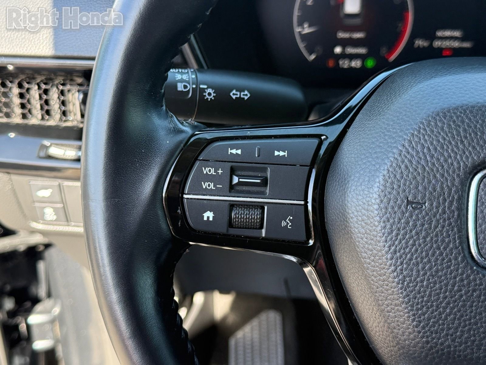 Certified 2025 Honda CR-V EX-L image 17