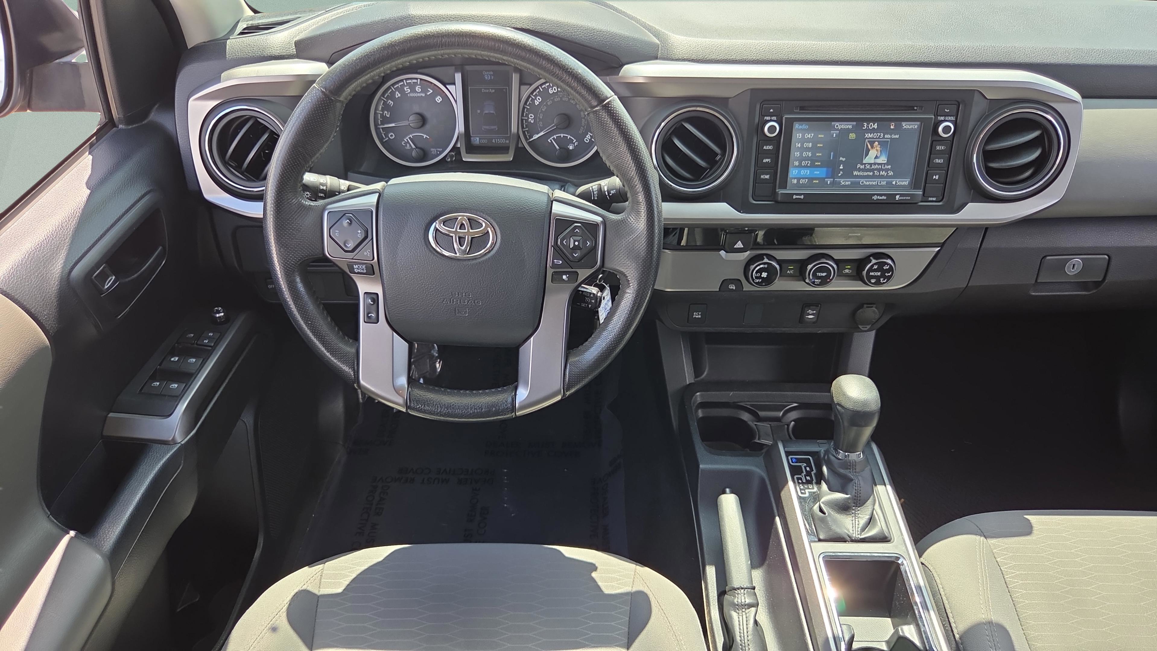 Used 2017 Toyota Tacoma SR5 w/ Tow Package RWD image 11