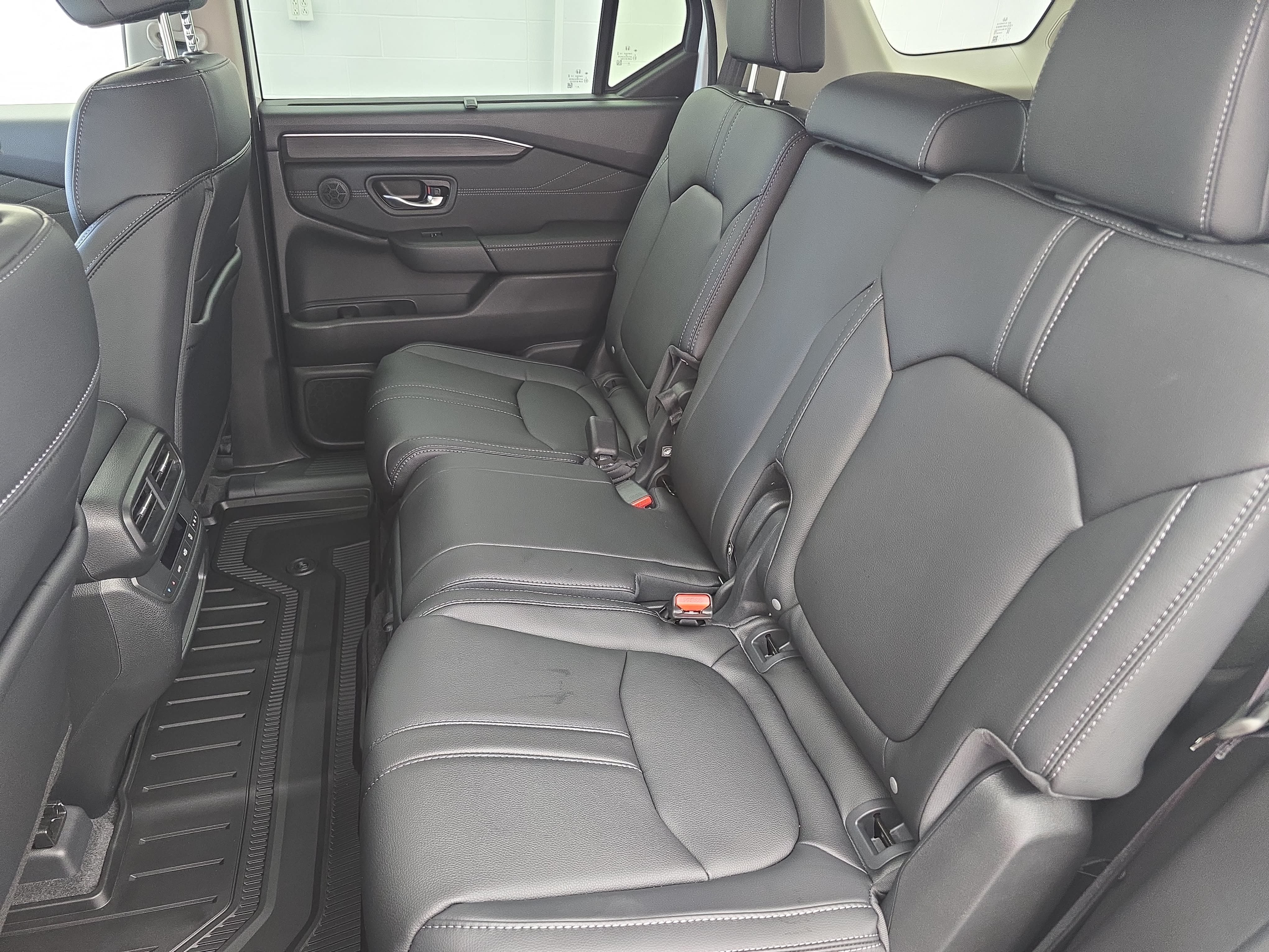 New 2026 Honda Pilot Touring image 14