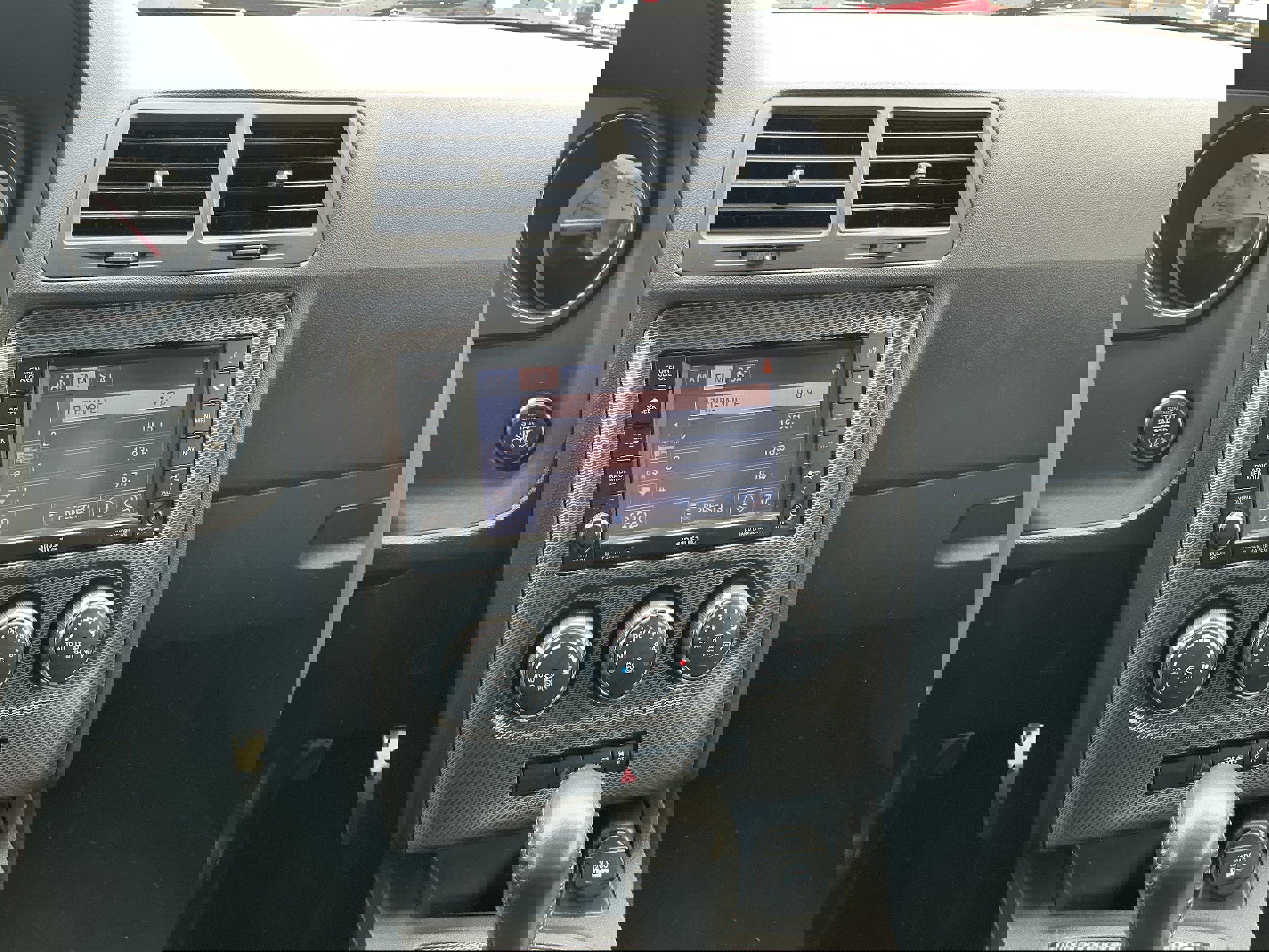 Used 2014 Dodge Challenger R/T image 8