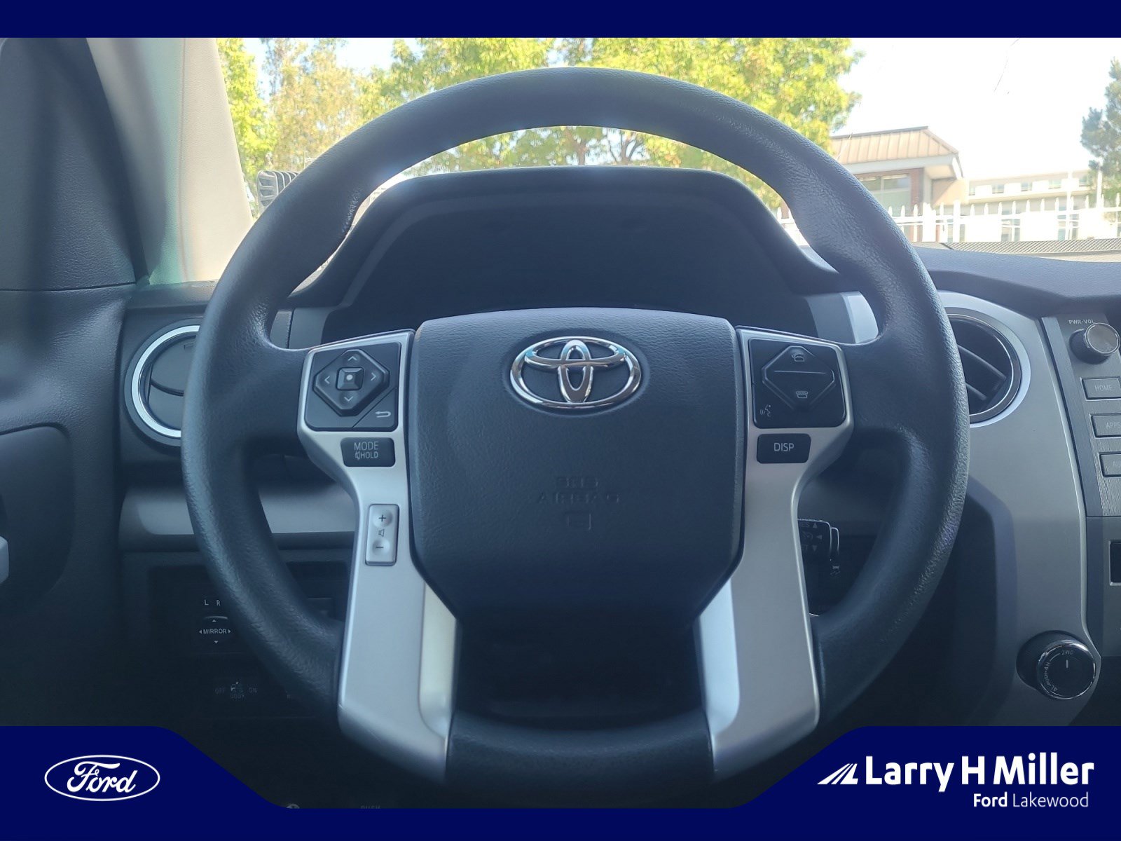 Used 2016 Toyota Tundra SR5 w/ TRD Off Road Package AWD/4WD image 9