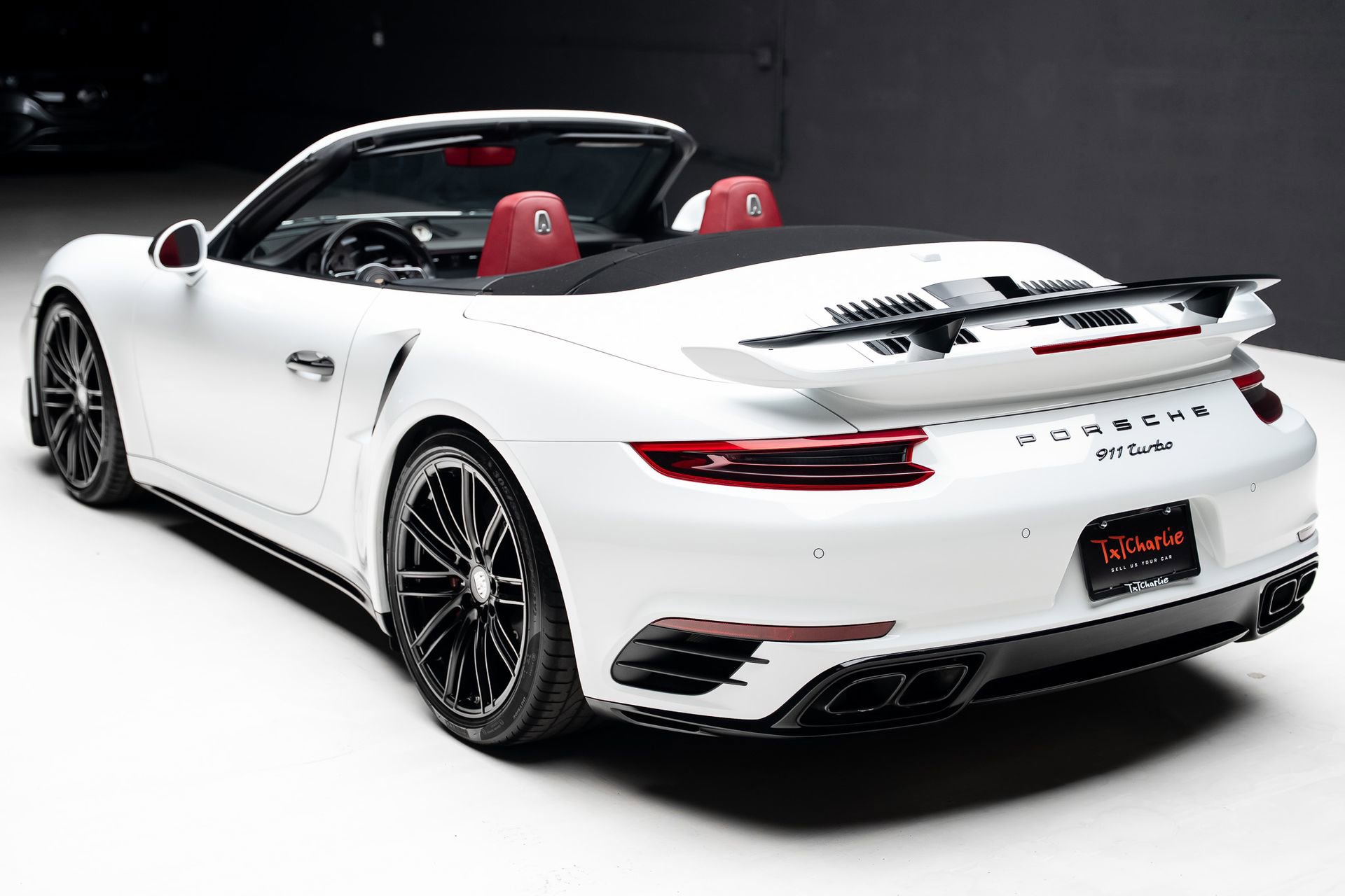 Used 2019 Porsche 911 Turbo image 26