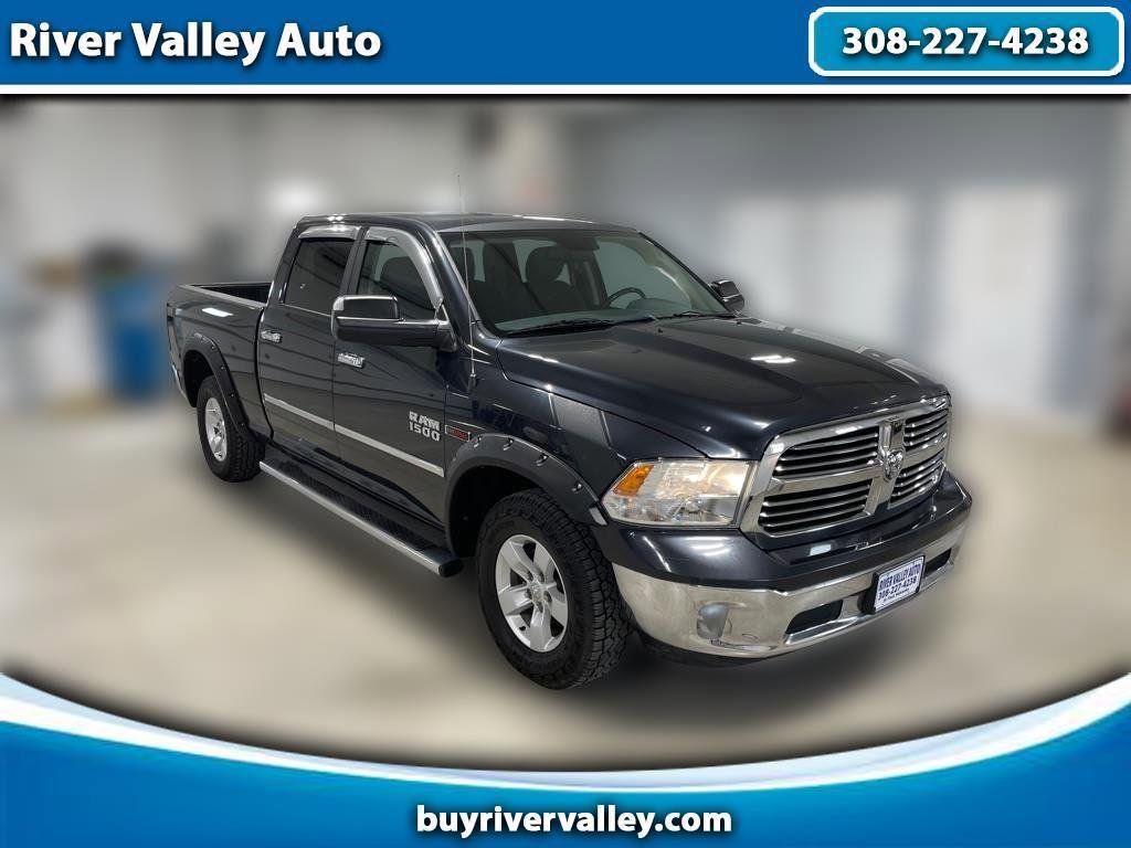 Used 2015 RAM 1500 Classic SLT w/ SLT Plus D￩cor Group
