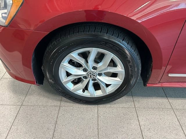 Used 2016 Volkswagen Passat 1.8T S image 11