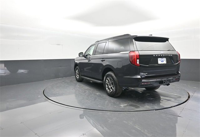 New 2026 Ford Expedition Active image 5