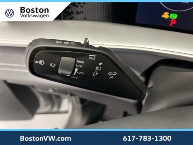 New 2026 Volkswagen Tiguan SE image 19