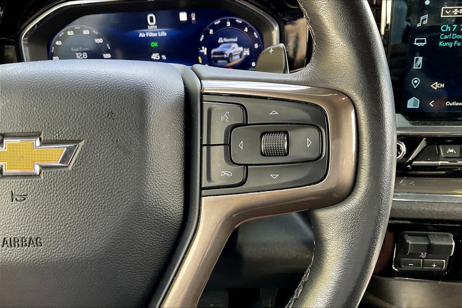 Used 2023 Chevrolet Silverado 1500 High Country w/ High Country Premium Package AWD/4WD image 36