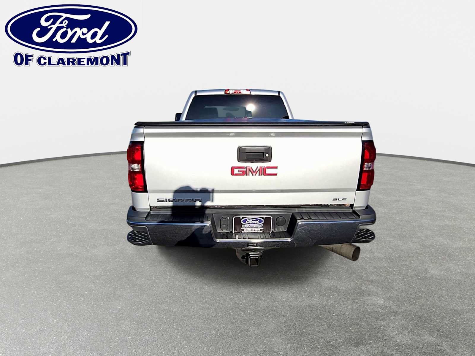Used 2016 GMC Sierra 2500 SLE w/ SLE Preferred Package AWD/4WD image 7