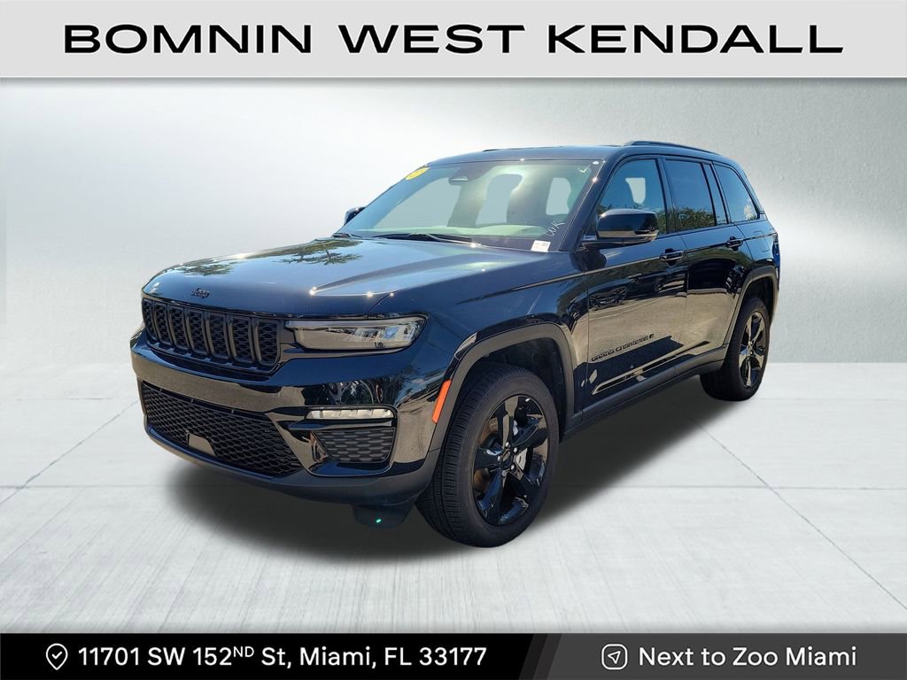 Used 2025 Jeep Grand Cherokee Limited w/ Black Appearance Package image 2