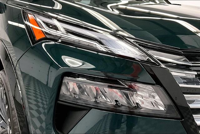 New 2026 Nissan Rogue Platinum image 14