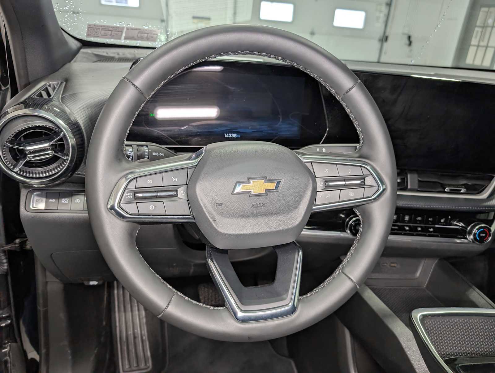 Certified 2026 Chevrolet Equinox LT image 35