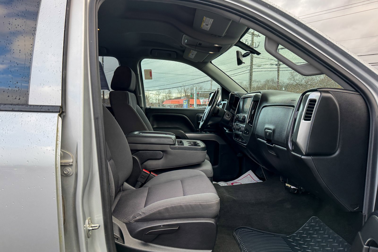 Used 2018 Chevrolet Silverado 1500 LT w/ All Star Edition image 9
