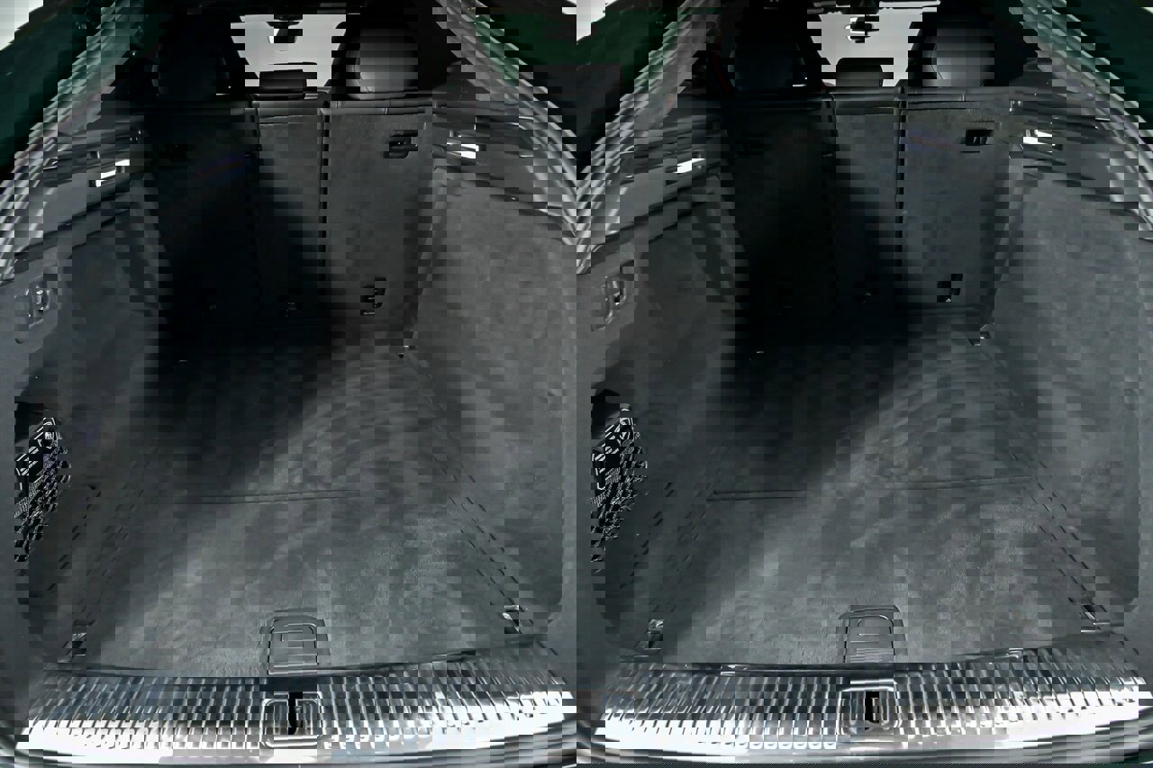 Used 2019 Lamborghini Urus image 16