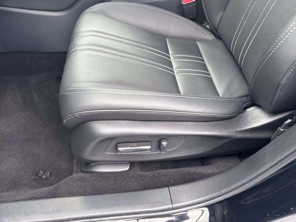 Used 2026 Honda HR-V EX-L image 11