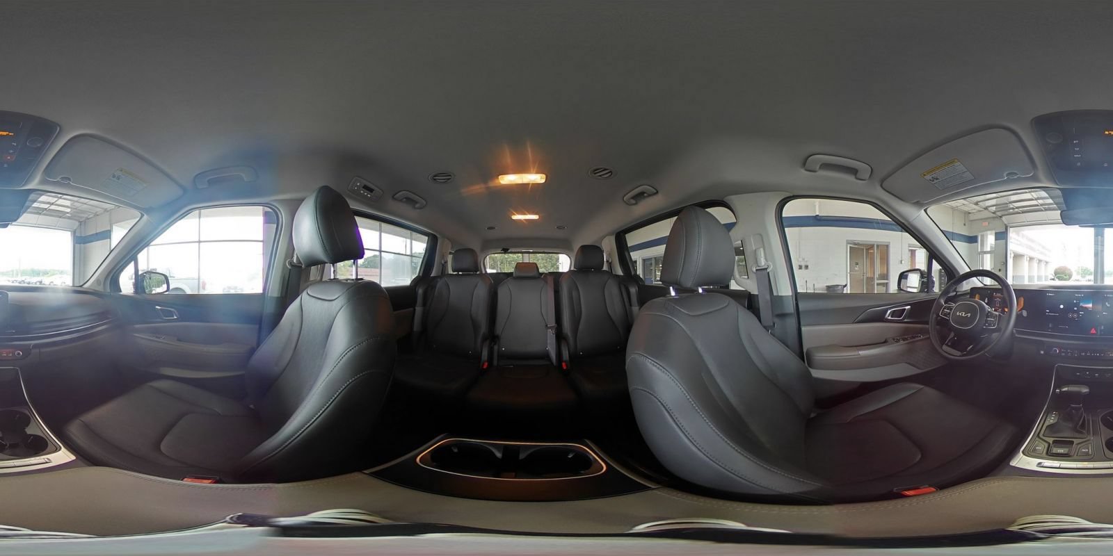 Used 2026 Kia Carnival FWD image 43