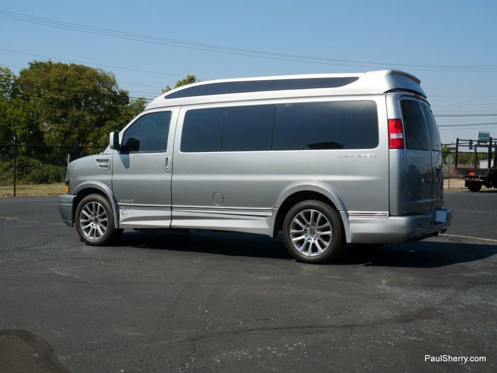 Used 2021 Chevrolet Express 2500 LS w/ Enhanced Convenience Package image 14