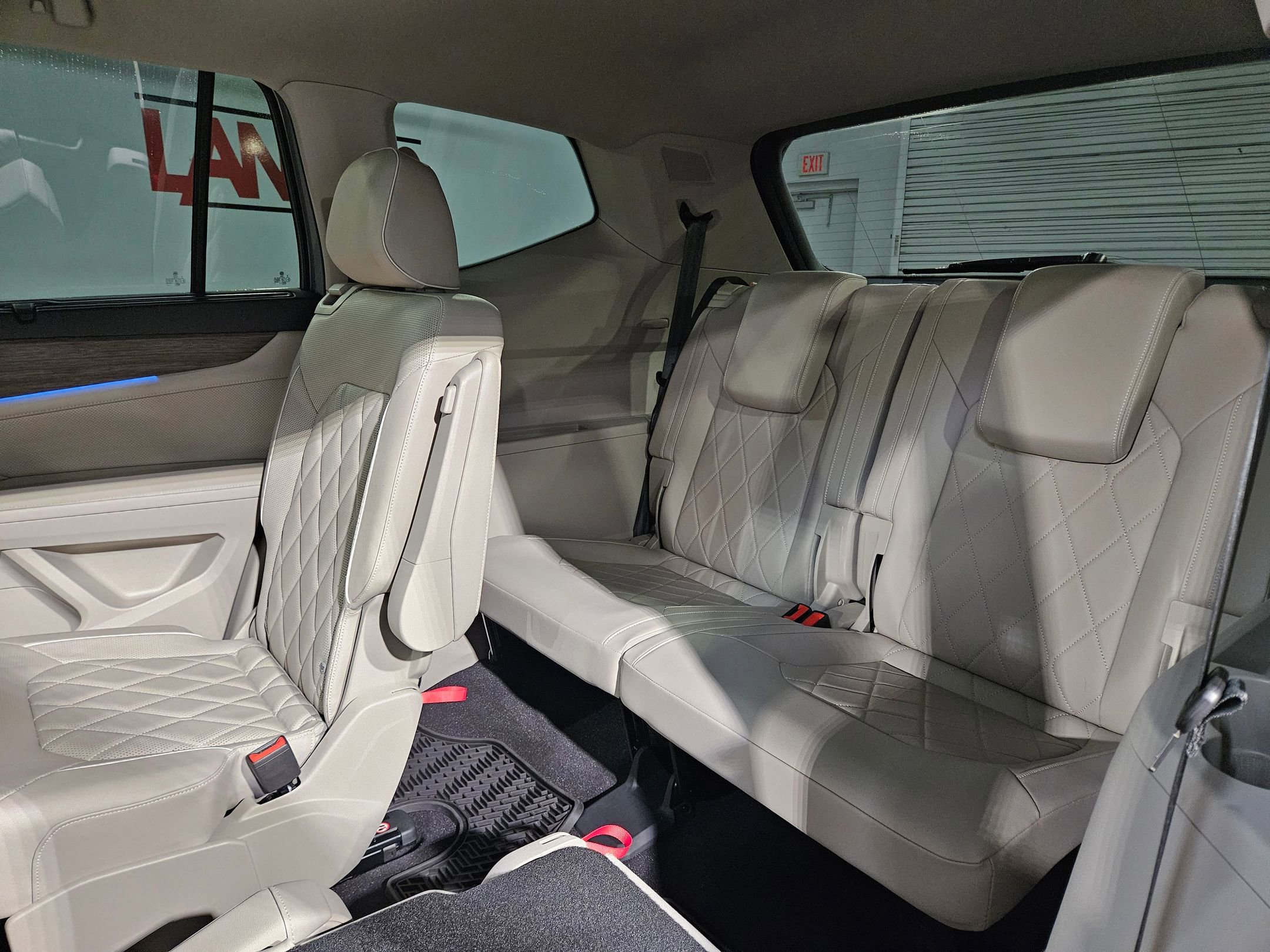 Used 2024 Volkswagen Atlas SEL Premium R-Line AWD/4WD image 38