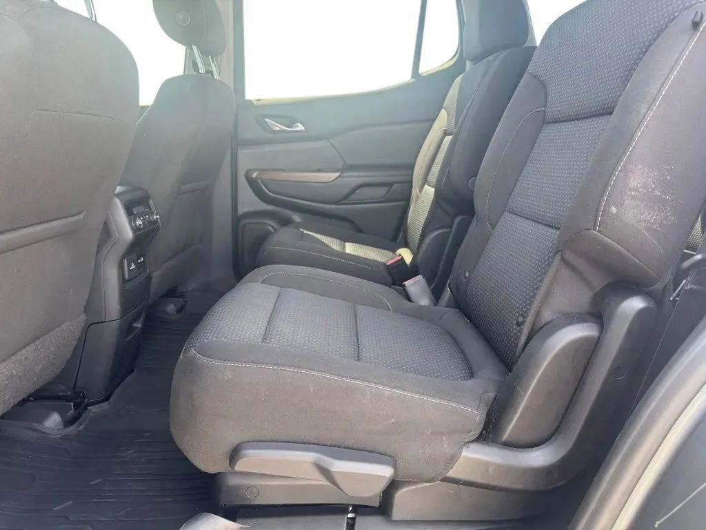 Used 2021 GMC Acadia SLE w/ Driver Convenience Package FWD image 16