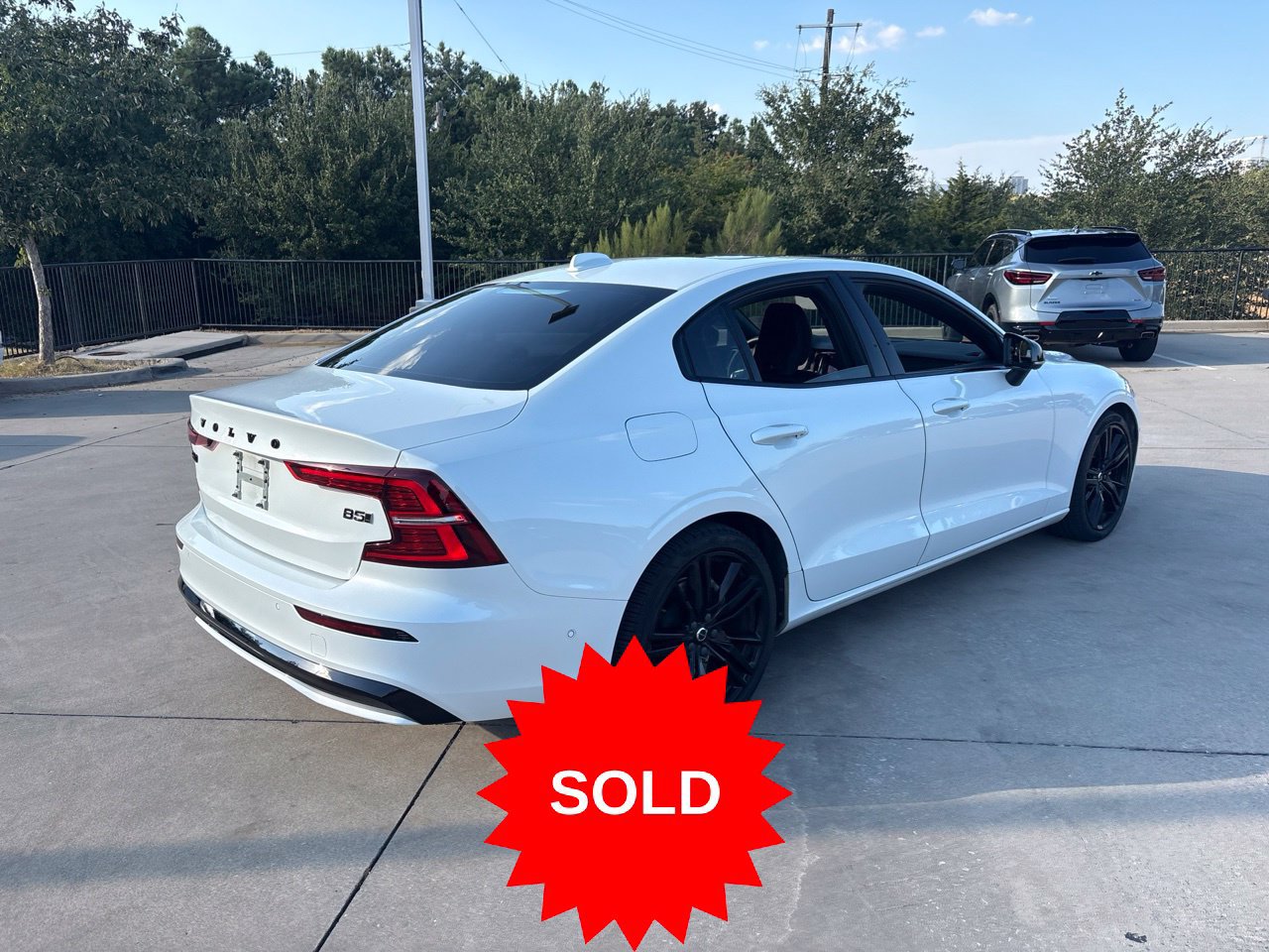 Certified 2024 Volvo S60 B5 Plus w/ Climate Package AWD/4WD image 7