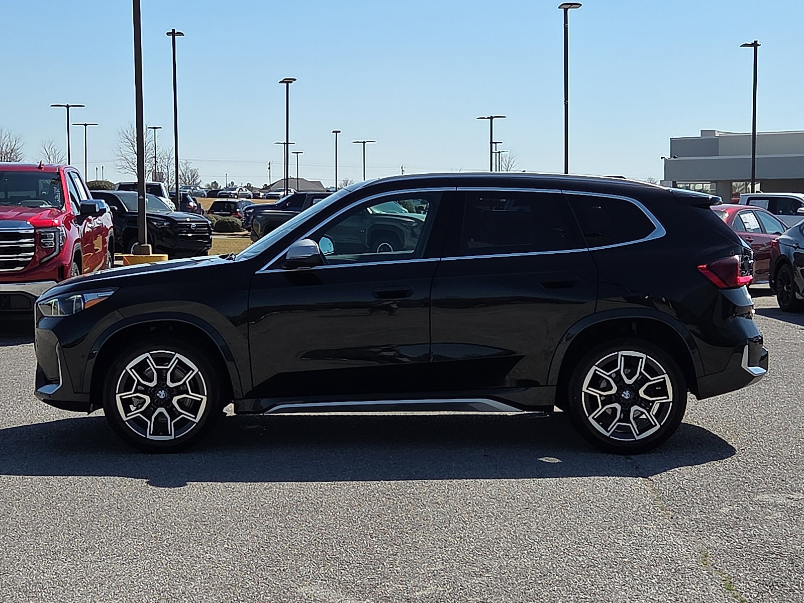 Used 2024 BMW X1 xDrive28i w/ Premium Package image 3