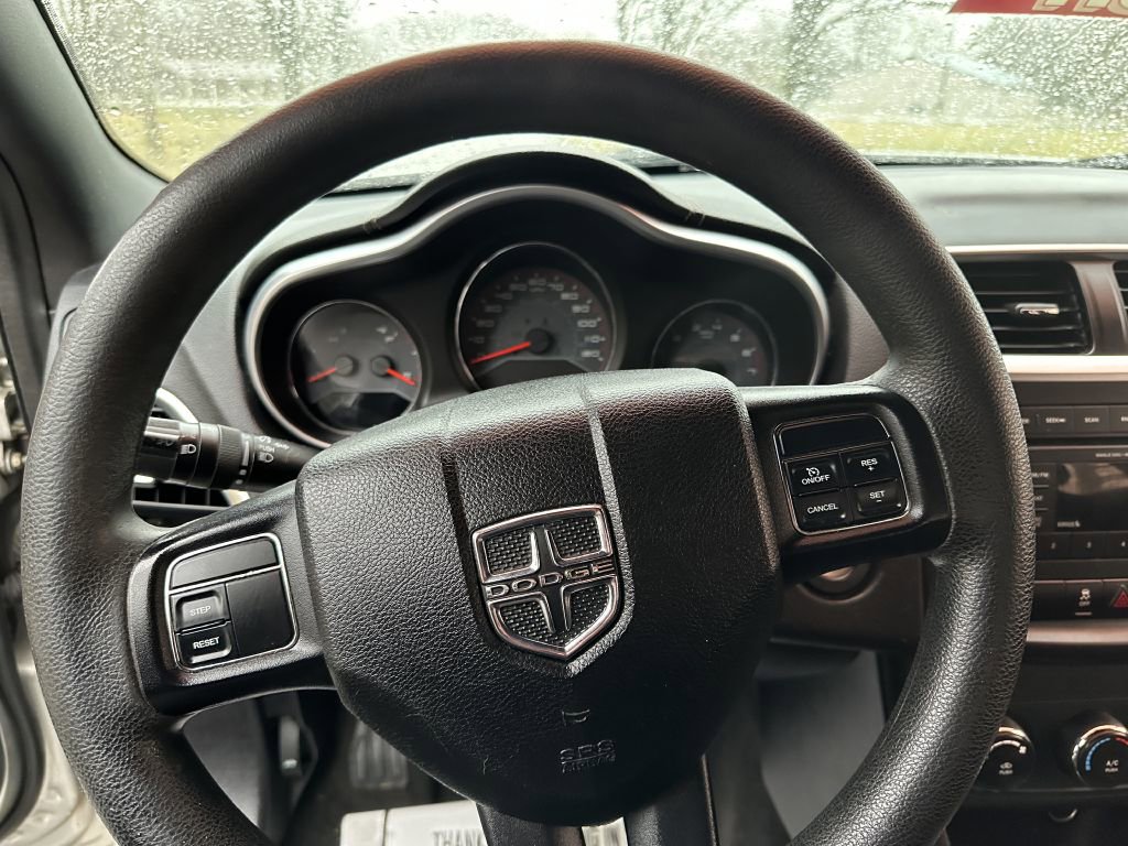 Used 2012 Dodge Avenger SE image 19