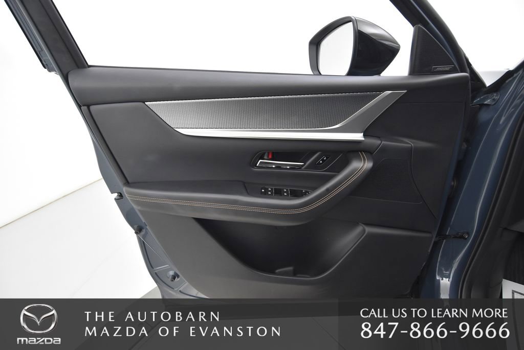 Certified 2025 MAZDA CX-70 Plug-In Hybrid w/ Premium Pkg AWD/4WD image 33