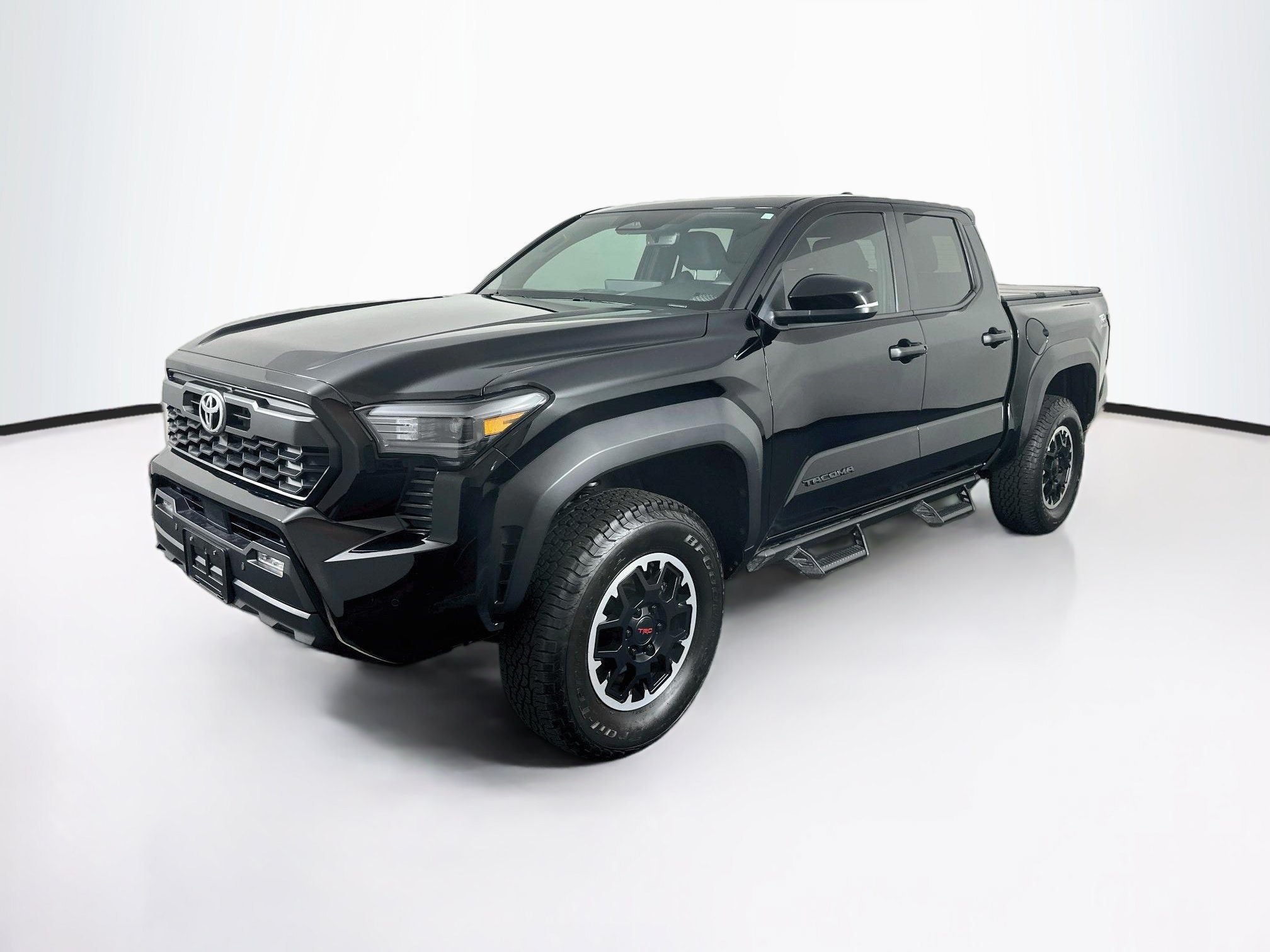 Used 2024 Toyota Tacoma TRD Off-Road w/ TRD Off Road Upgrade Package AWD/4WD image 3