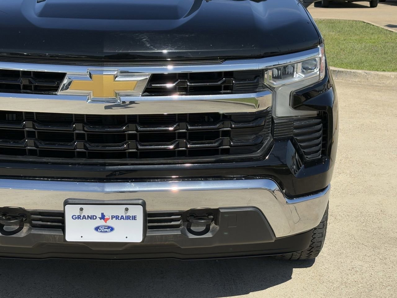 Used 2022 Chevrolet Silverado 1500 LT w/ Z71 Off-Road Package image 10