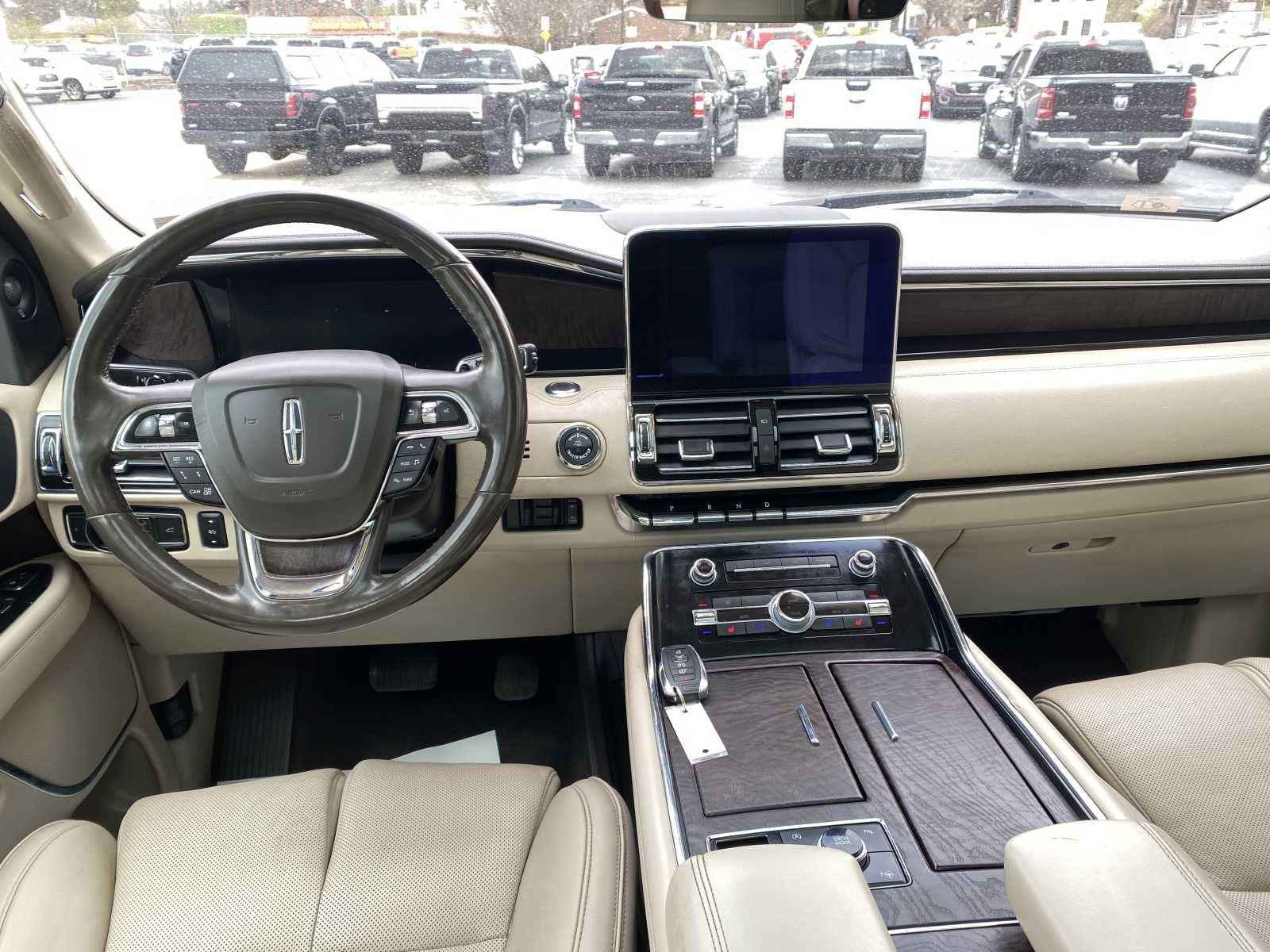 Used 2018 Lincoln Navigator L Reserve w/ Technology Package image 7