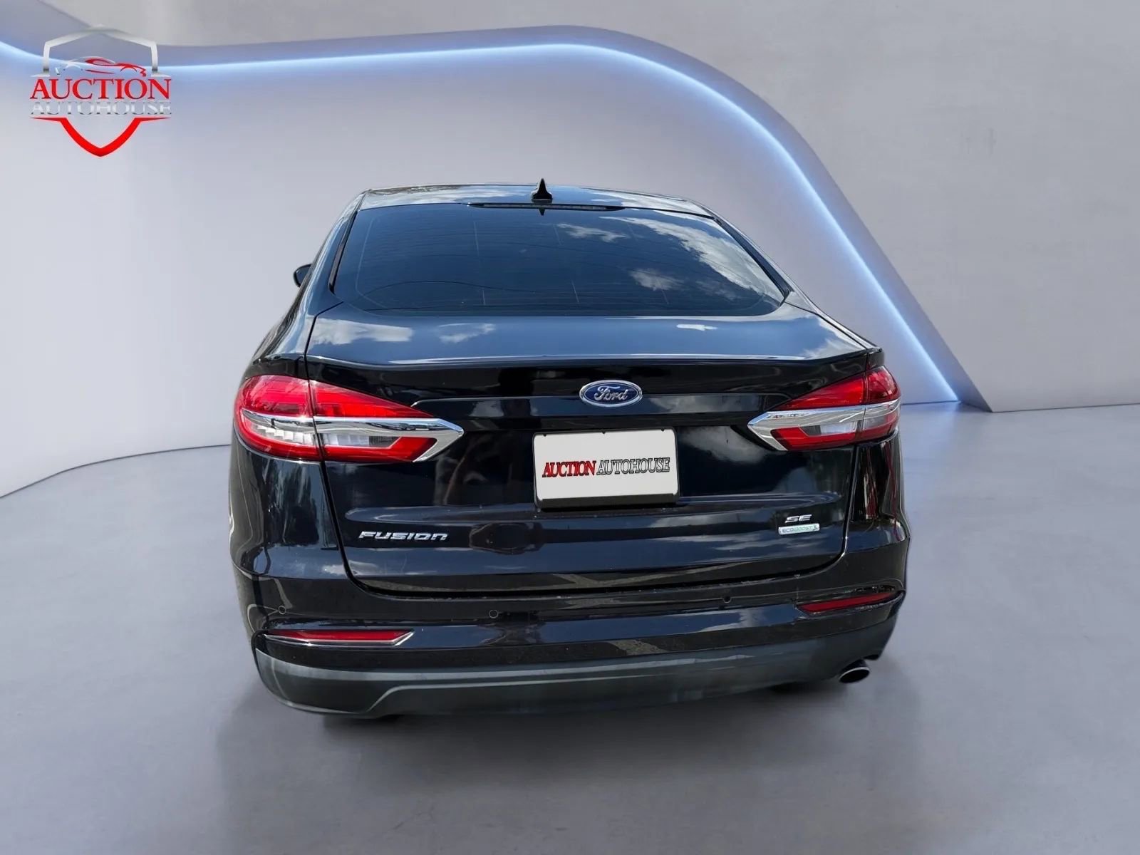 Used 2019 Ford Fusion SE image 6