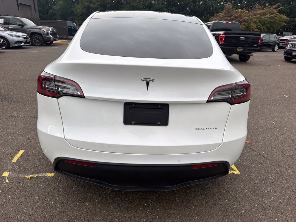 Used 2021 Tesla Model Y Long Range AWD/4WD image 4