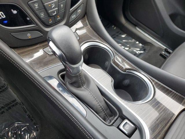 Used 2019 Buick Envision Essence FWD image 31
