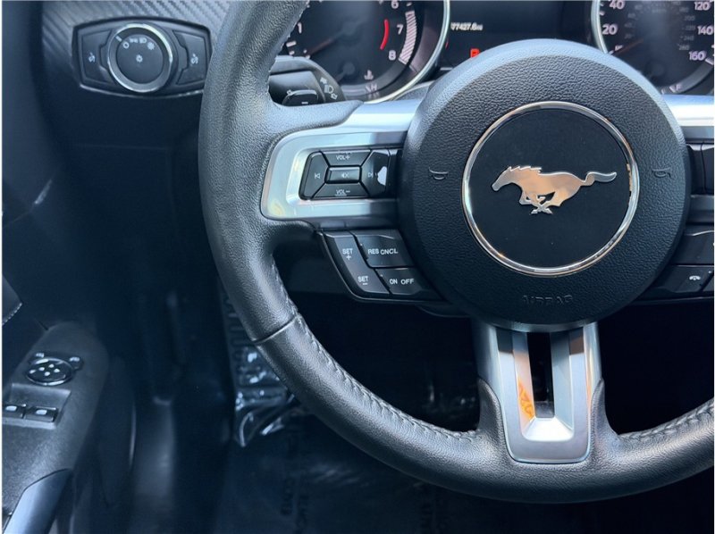 Used 2020 Ford Mustang Coupe RWD image 29