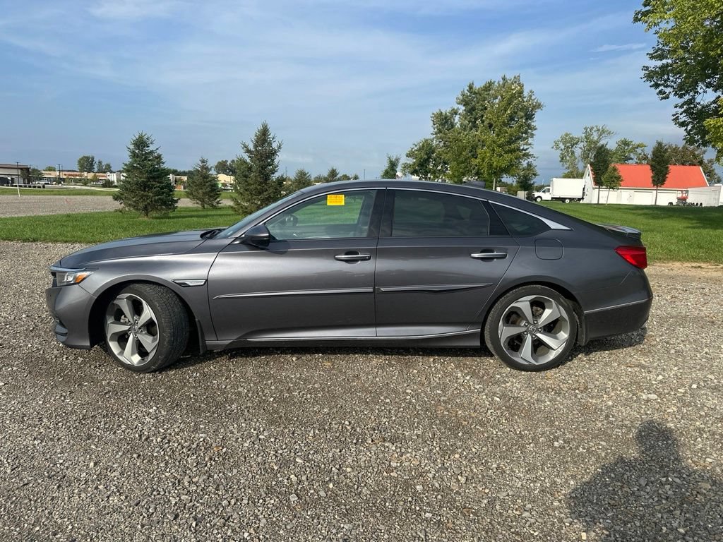 Used 2018 Honda Accord Touring image 8