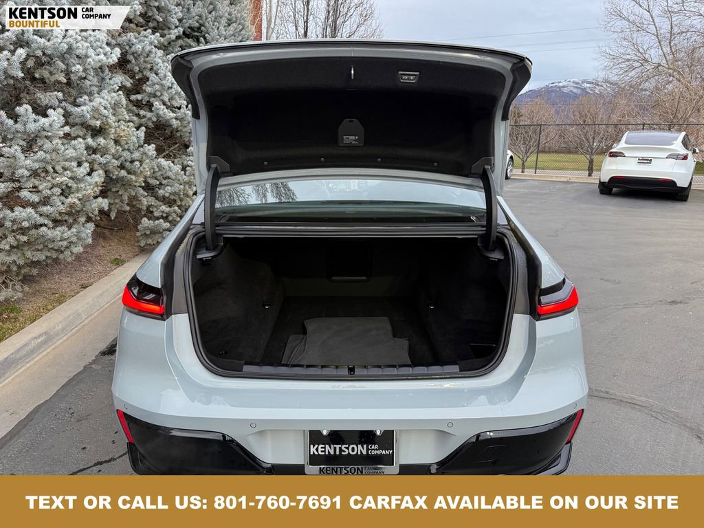 Used 2025 BMW 740i xDrive 740i xDrive image 36