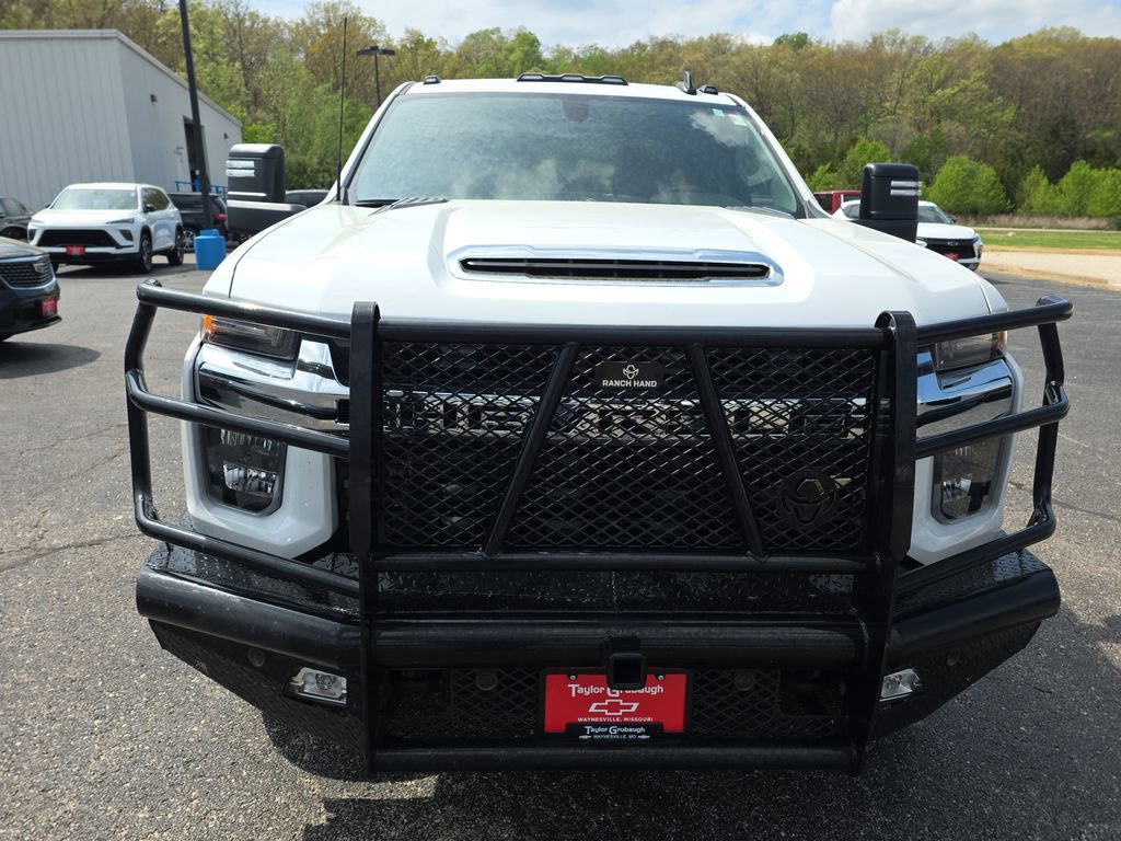 Used 2023 Chevrolet Silverado 3500 LT w/ Convenience Package AWD/4WD image 3